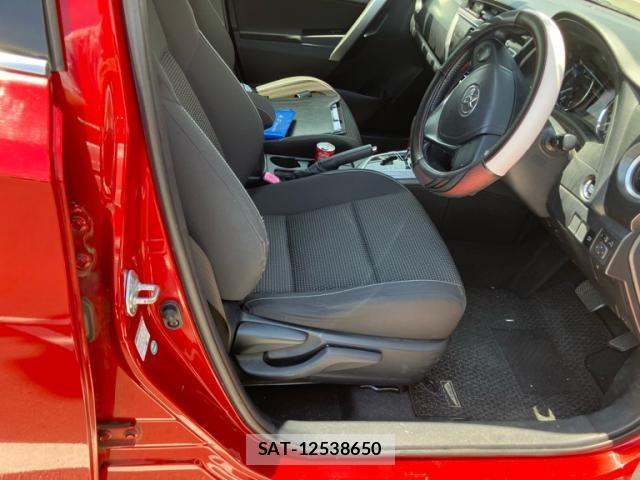 Toyota AURIS 2013-07 8072954-8