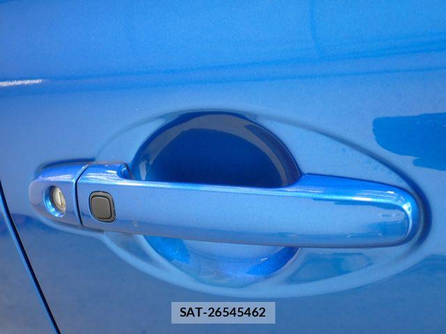 Toyota AURIS 2010-06 8072952-11