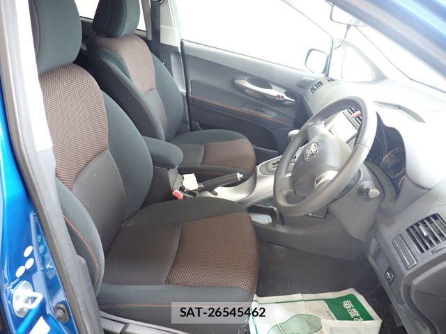 Toyota AURIS 2010-06 8072952-20