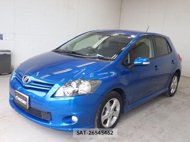 Toyota AURIS 2010-06 8072952-6