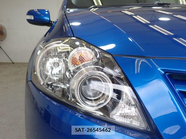 Toyota AURIS 2010-06 8072952-8