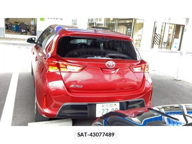 Toyota AURIS 2013-07 8072953-1