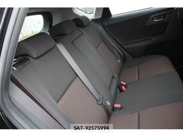 Toyota AURIS 2016-09 8098100-17