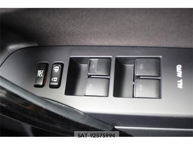 Toyota AURIS 2016-09 8098100-24