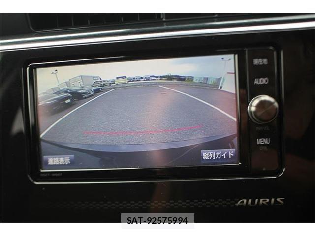 Toyota AURIS 2016-09 8098100-2