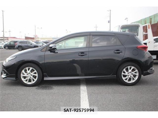 Toyota AURIS 2016-09 8098100-6