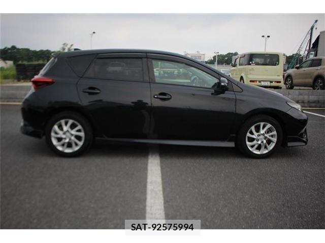 Toyota AURIS 2016-09 8098100-8