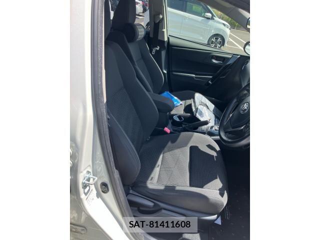 Toyota AURIS 2016-02 8098099-5
