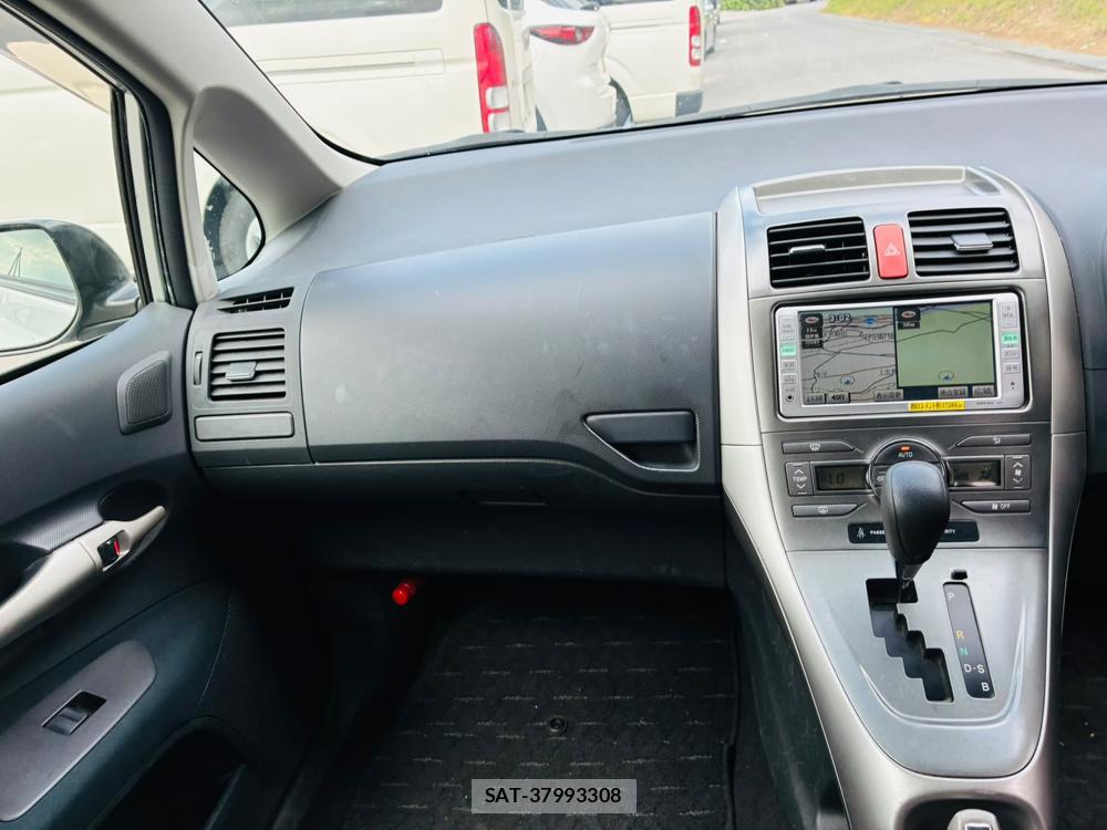 Toyota AURIS 2009-01 8083209-16