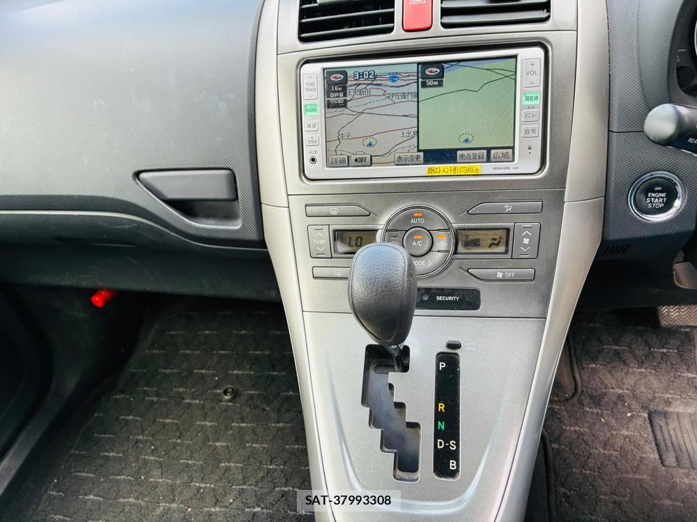 Toyota AURIS 2009-01 8083209-18