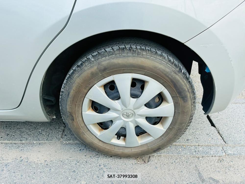 Toyota AURIS 2009-01 8083209-29