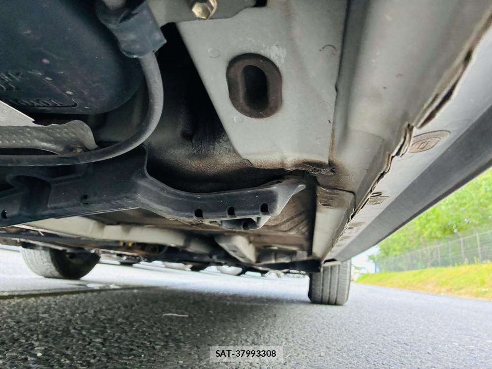 Toyota AURIS 2009-01 8083209-36