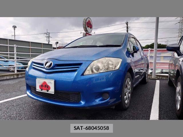 Toyota AURIS 2011-07 8228984-0