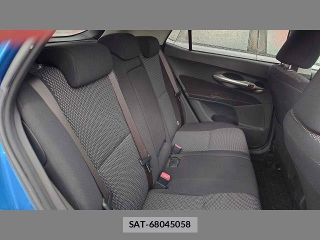 Toyota AURIS 2011-07 8228984-7