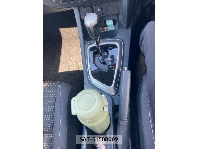 Toyota AURIS 2014-05 8228983-18