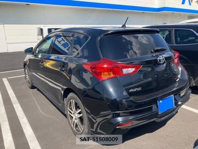 Toyota AURIS 2014-05 8228983-4