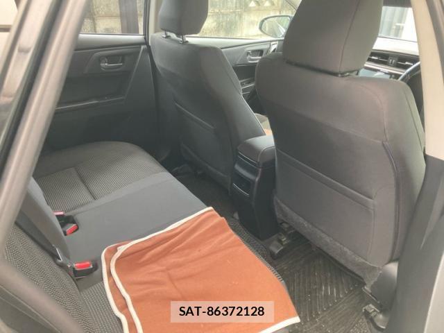 Toyota AURIS 2016-09 8313218-11
