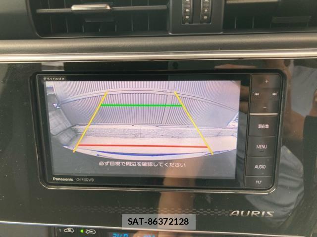 Toyota AURIS 2016-09 8313218-18