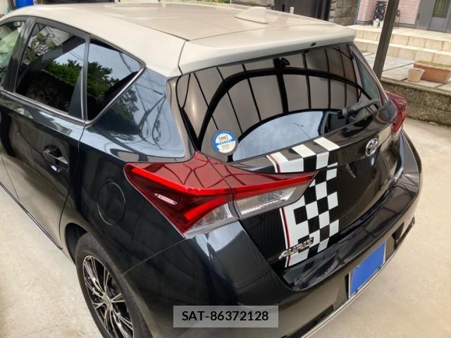 Toyota AURIS 2016-09 8313218-3