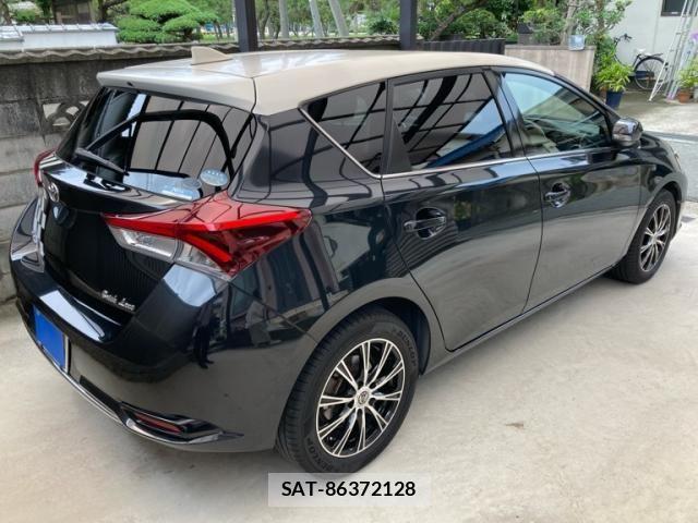 Toyota AURIS 2016-09 8313218-4