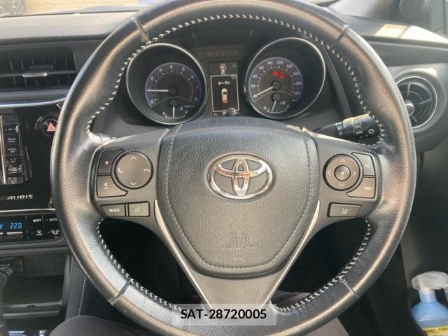 Toyota AURIS 2016-08 8334980-16