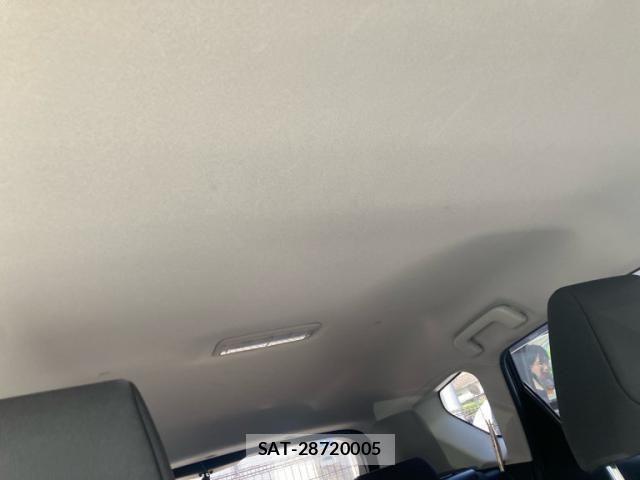Toyota AURIS 2016-08 8334980-22