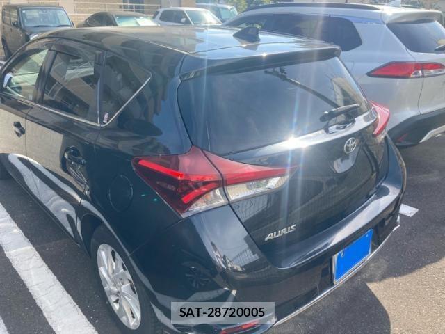 Toyota AURIS 2016-08 8334980-2