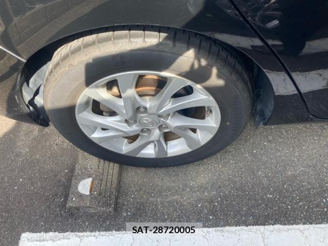 Toyota AURIS 2016-08 8334980-6