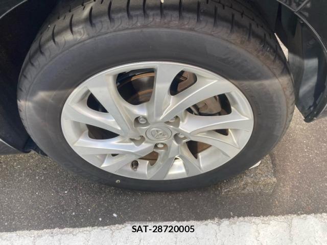 Toyota AURIS 2016-08 8334980-7