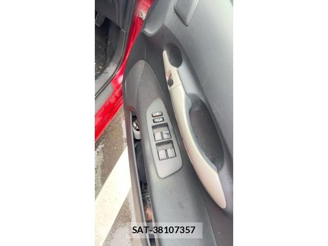Toyota AURIS 2008-01 8353948-13