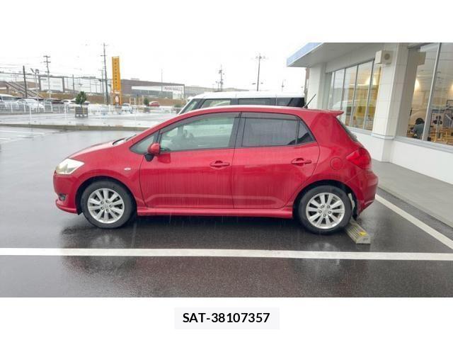 Toyota AURIS 2008-01 8353948-2