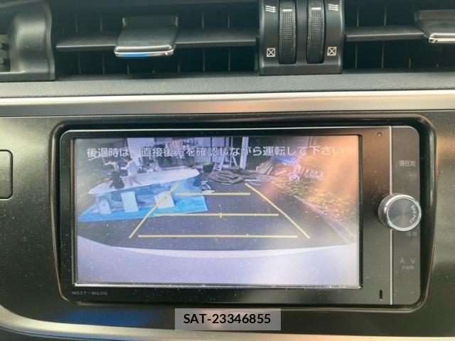 Toyota AURIS 2014-03 8364873-18