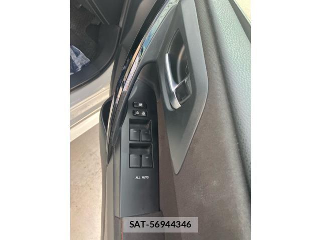 Toyota AURIS 2015-10 8411319-17