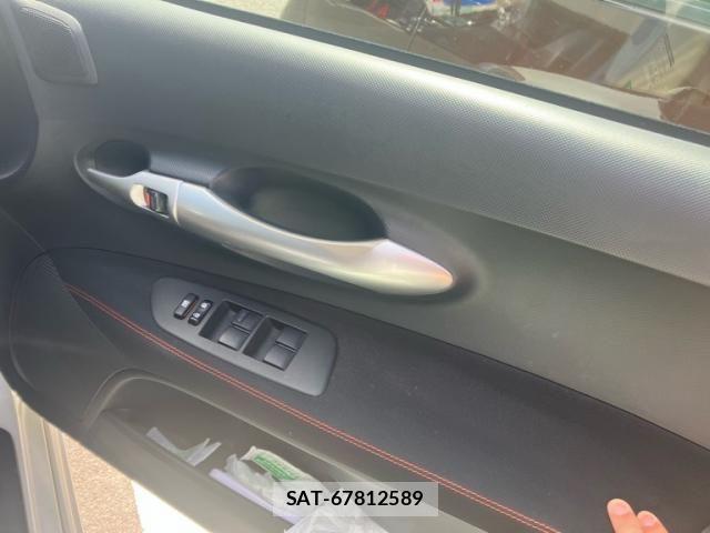 Toyota AURIS 2010-01 8411320-11