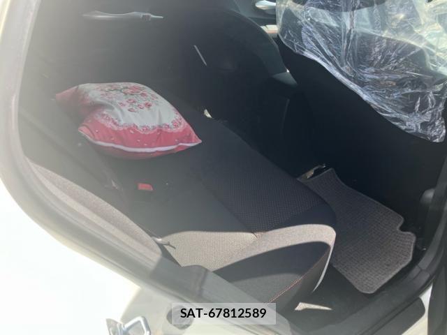 Toyota AURIS 2010-01 8411320-15
