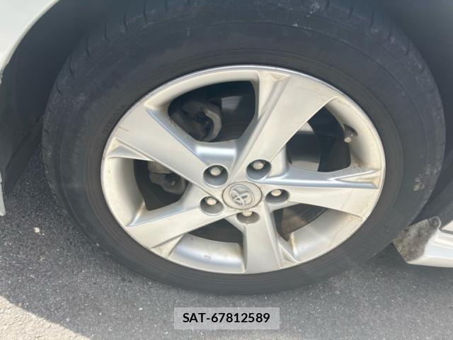 Toyota AURIS 2010-01 8411320-8
