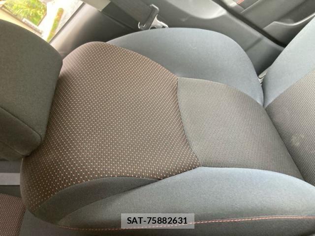 Toyota AURIS 2010-02 8411318-14