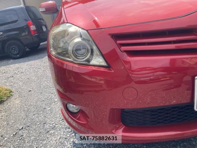Toyota AURIS 2010-02 8411318-2
