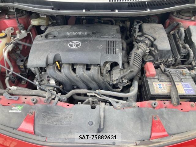 Toyota AURIS 2010-02 8411318-3