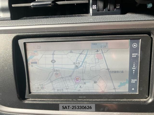 Toyota AURIS 2012-09 8457075-12