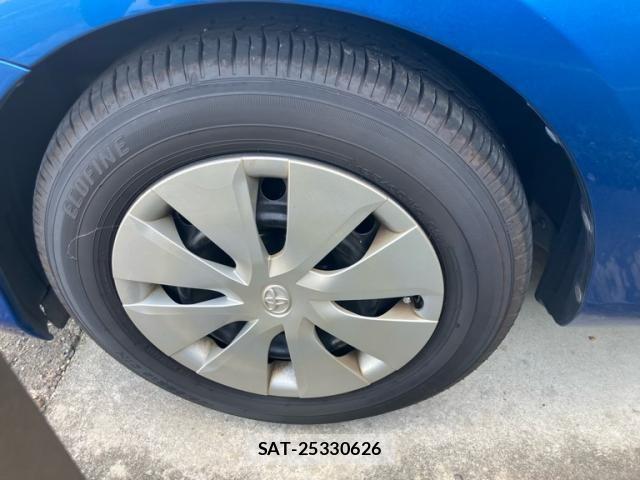 Toyota AURIS 2012-09 8457075-4