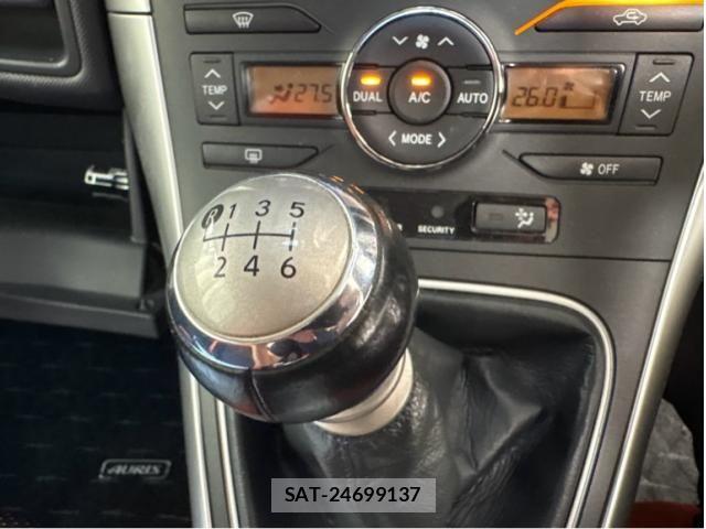 Toyota AURIS 2012-01 8485062-3