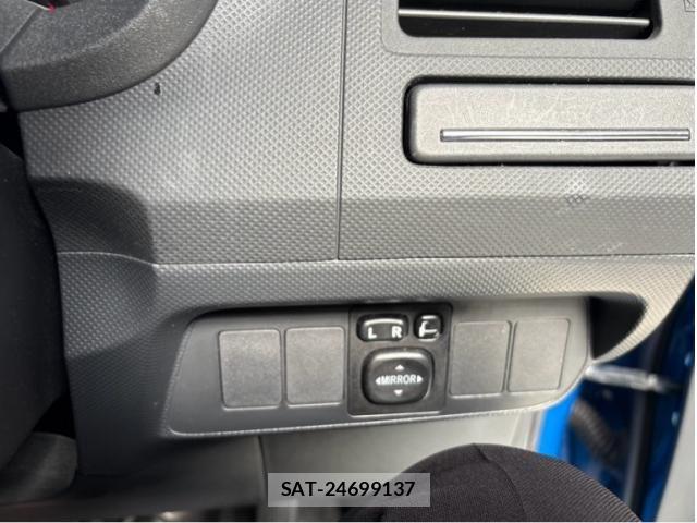 Toyota AURIS 2012-01 8485062-5