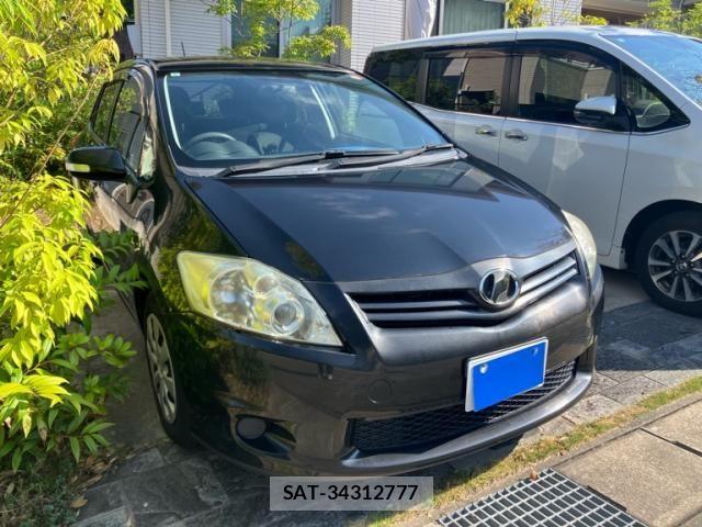 Toyota AURIS 2011-09 8561228-0