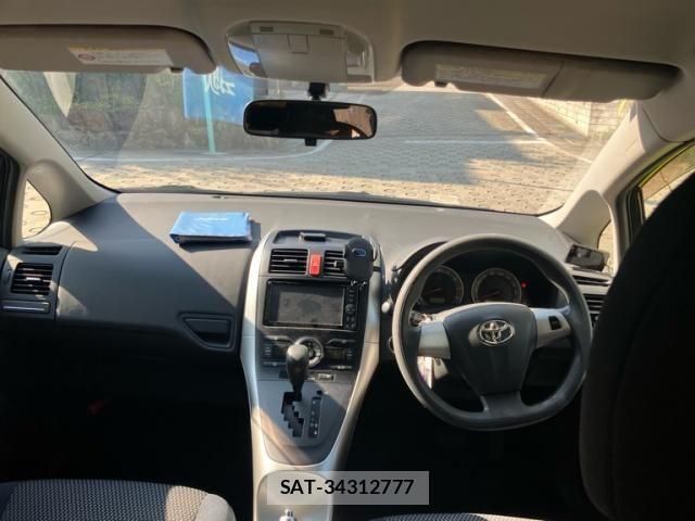 Toyota AURIS 2011-09 8561228-10