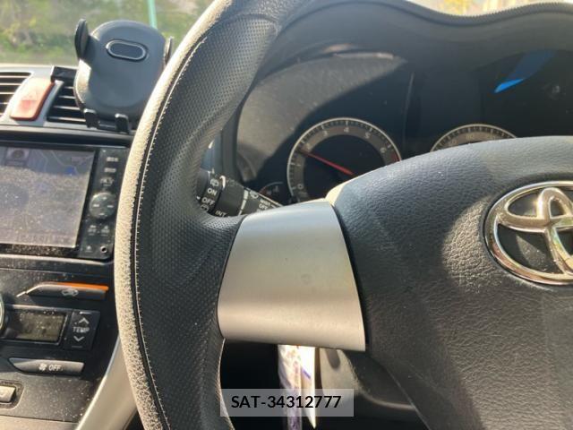 Toyota AURIS 2011-09 8561228-15