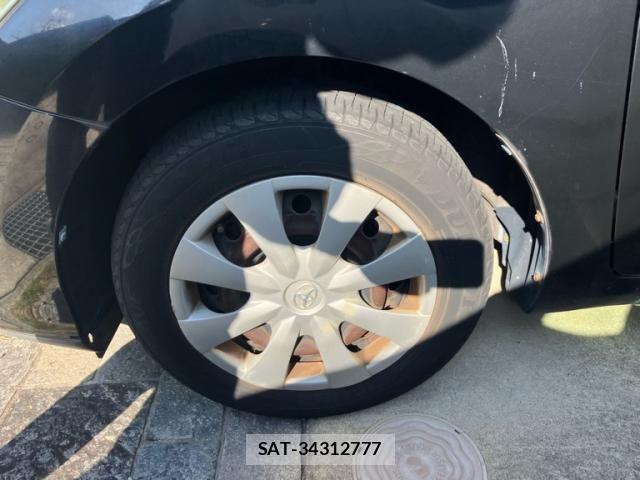 Toyota AURIS 2011-09 8561228-4