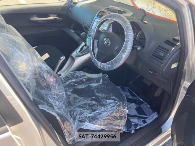 Toyota AURIS 2007-10 8561229-9