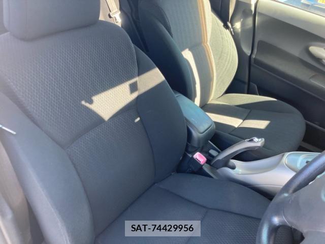 Toyota AURIS 2007-10 8561229-10
