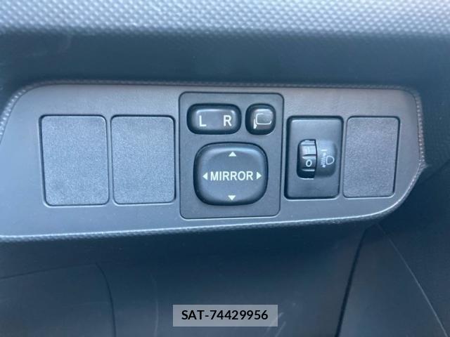 Toyota AURIS 2007-10 8561229-17